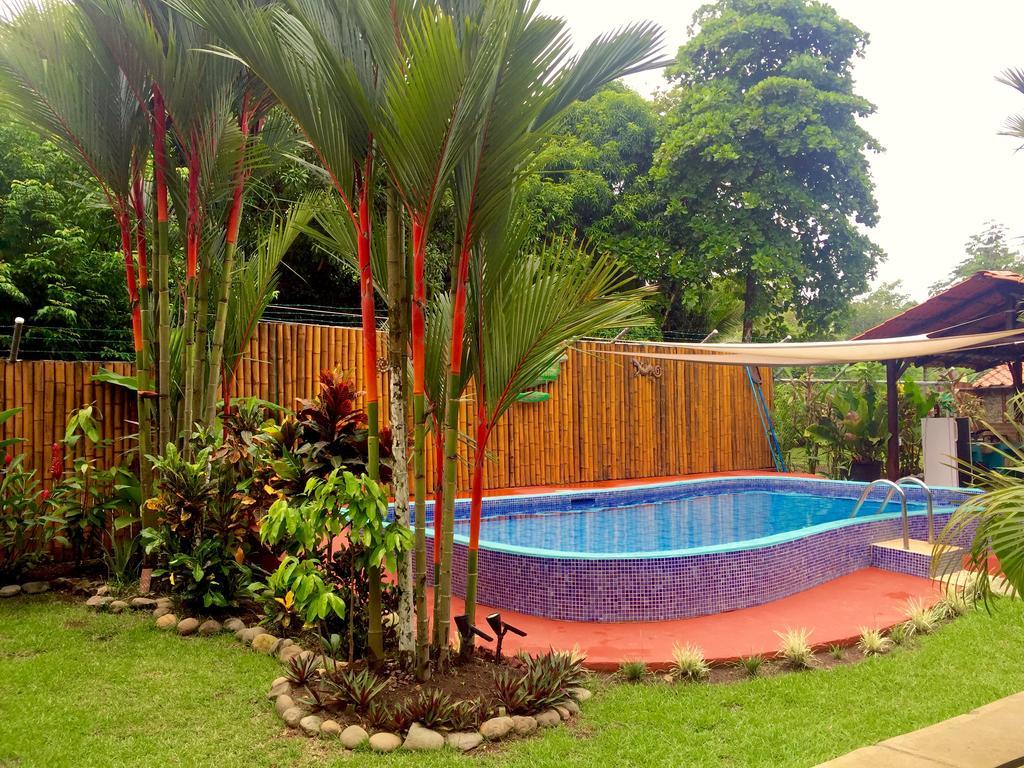 Cabinas D'Val Hotel Uvita Buitenkant foto