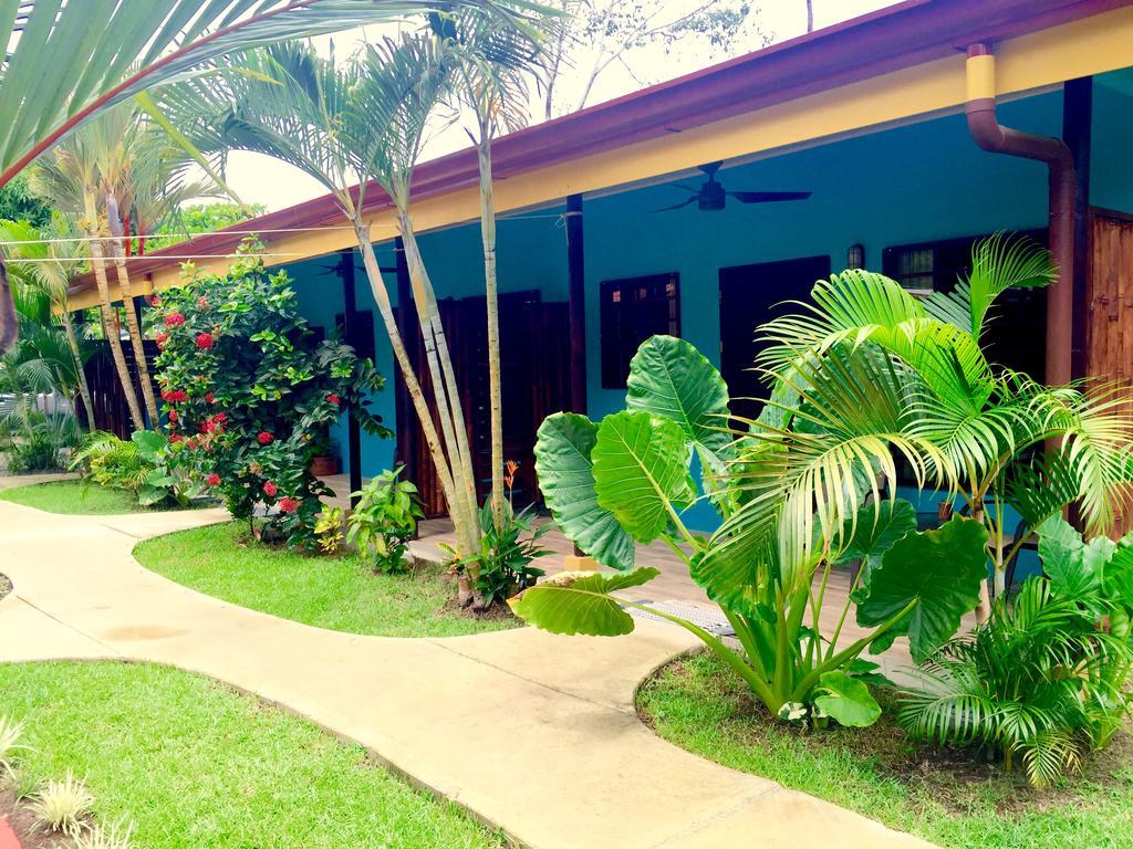 Cabinas D'Val Hotel Uvita Buitenkant foto