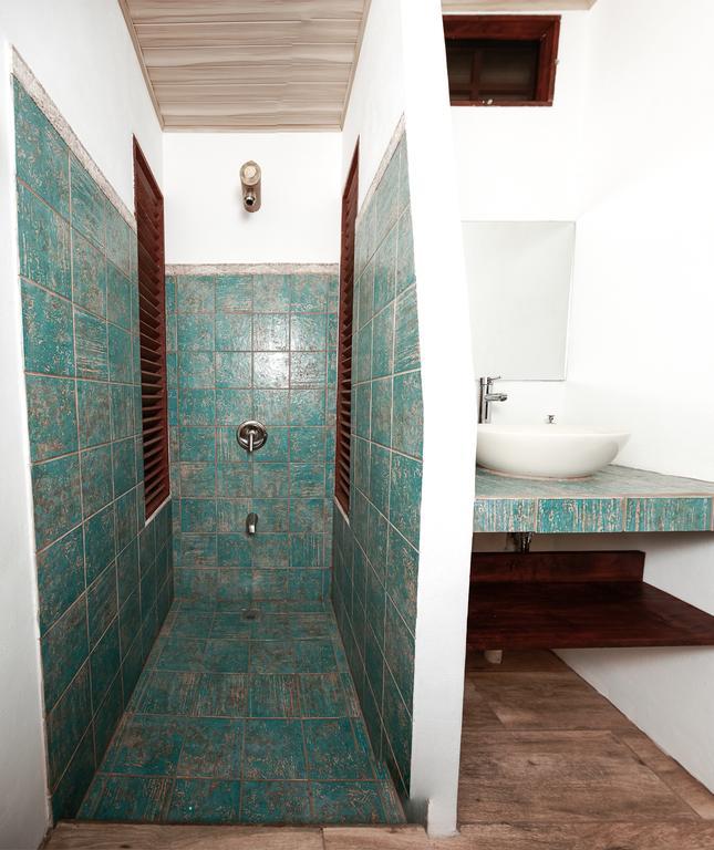 Cabinas D'Val Hotel Uvita Buitenkant foto